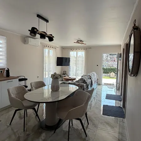 Luxury House Вилла *
